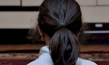 Ailəsi 13 yaşında ana olan qızından imtina etdi