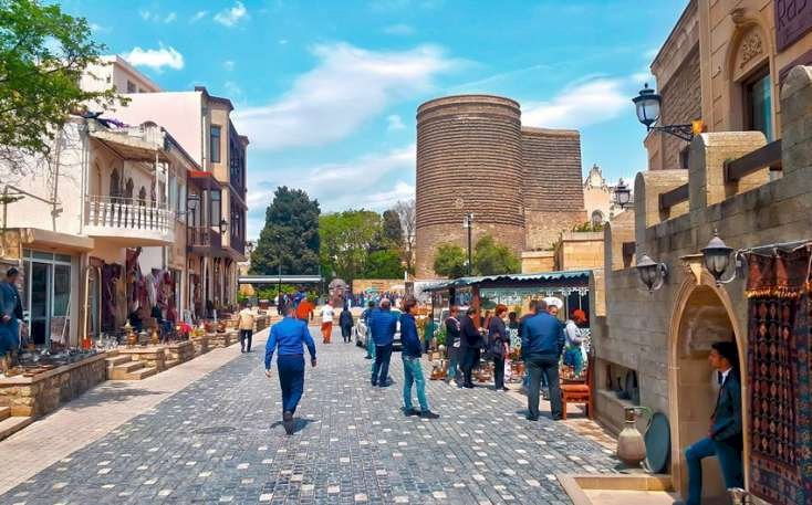 Azərbaycana gələn turistlərin sayı niyə azalıb? - Açıqlama