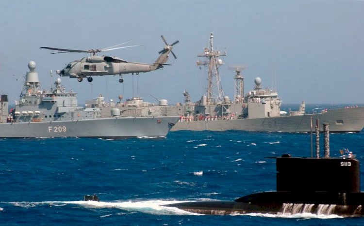 İspaniya və NATO donanmaları Kadis körfəzində genişmiqyaslı təlimlər keçirir