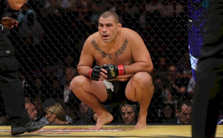Amerikalı UFC çempionu 5 il müddətinə azadlıqdan məhrum edilib