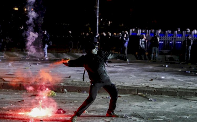 Son altı gündə Türkiyədə keçirilən aksiyalarda 1400-dən çox adam saxlanılıb