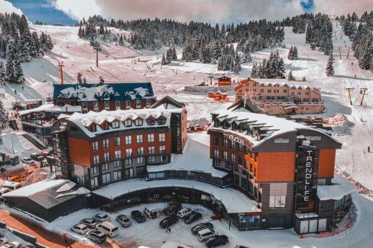 Uludağda hotel yandı - Ölən var