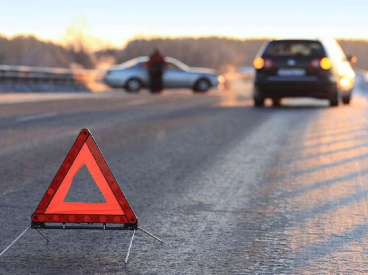 Bakıda 19 yaşlı qızı avtomobil vurub